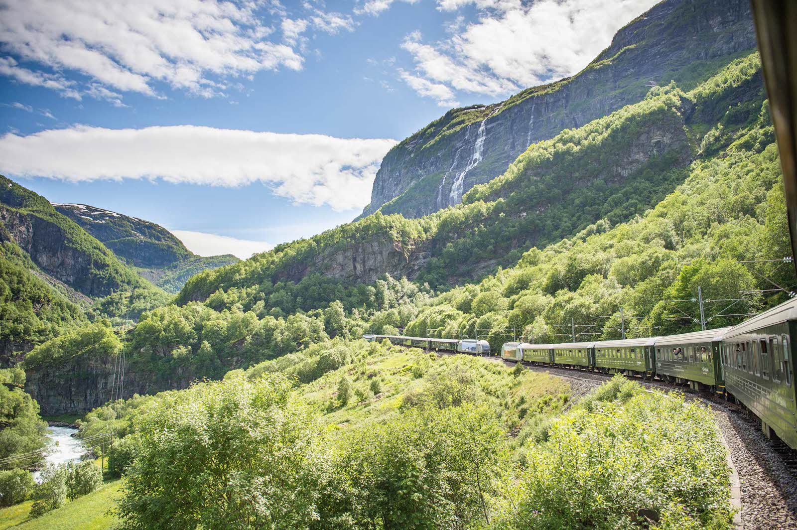 Flam Railway & Fjord Cruise Nærøyfjord | Norways best